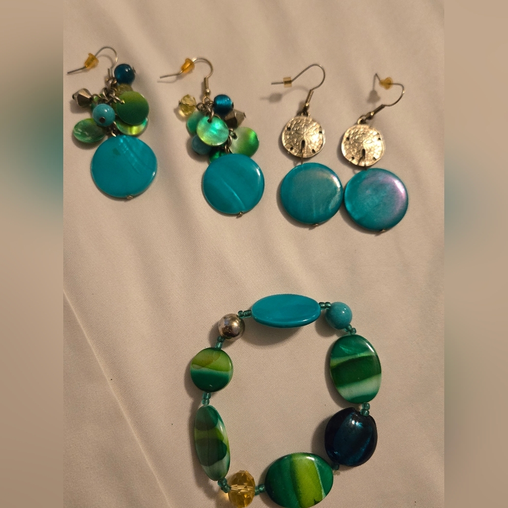 Elegant Blue and Green Jewelry Set